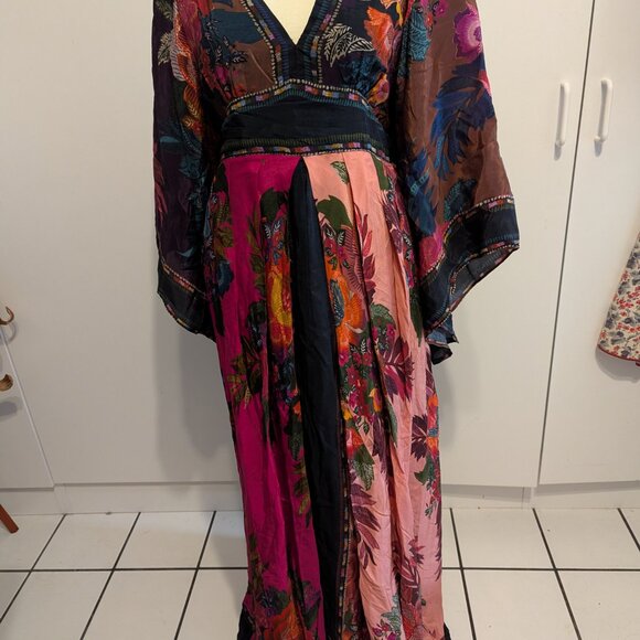 Farm Rio Maxi Kimono Dress - Picture 2 of 11